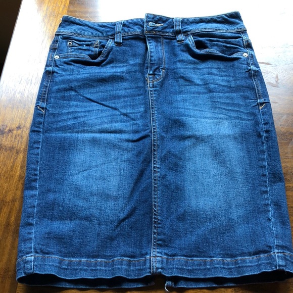 Kensie Dresses & Skirts - Kenzie Jeans Size 27 Denim Skirt